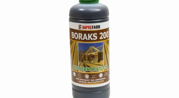 Butelka Boraks 200, impregnat do drewna konstrukcyjnego i więźb dachowych, chroni przed grzybami.